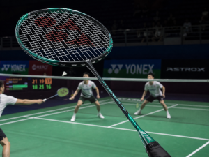 Yonex Astrox 88S Pro badminton racket